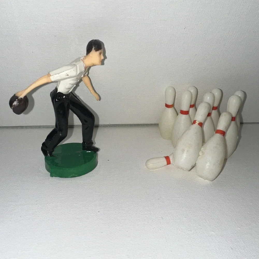 Vintage Wilton Ten Pin Bowlers Cake‎ Toppers